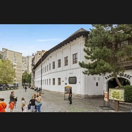 Unirii Oasis Escape * Bucharest